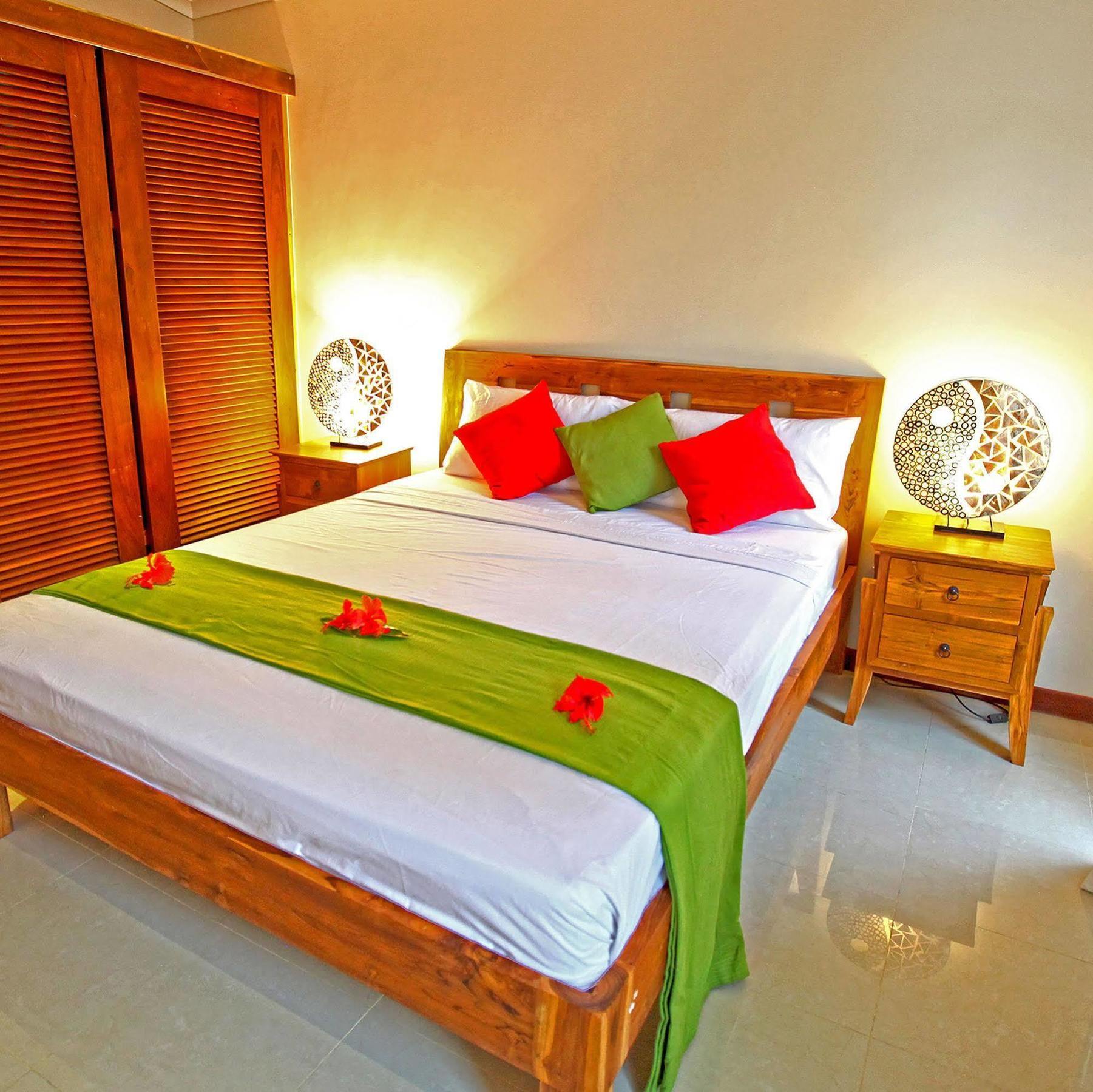 Tropicana Lagoon Apartments Port Vila Bagian luar foto